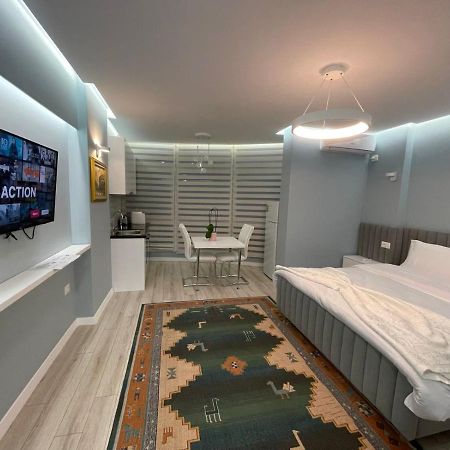 Comfort Apartment In City Center Тирана Экстерьер фото